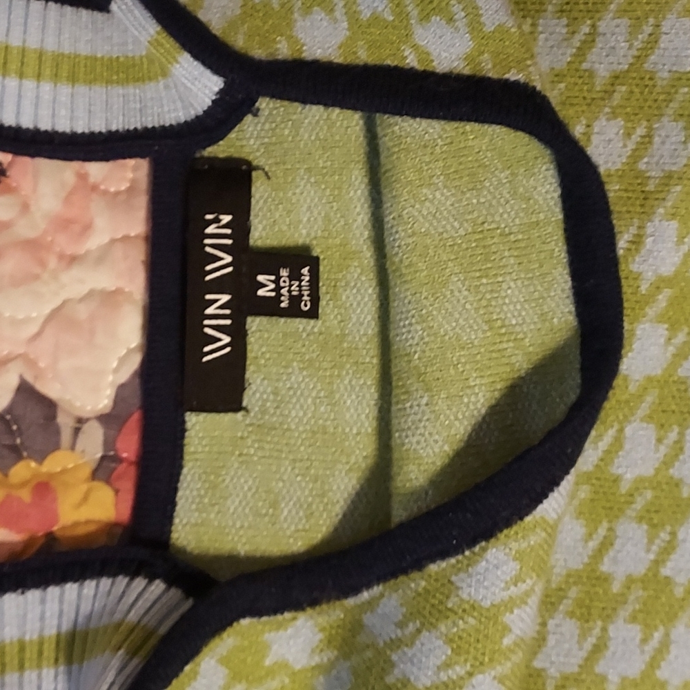 Fun Crop Top - Picture 2 of 2